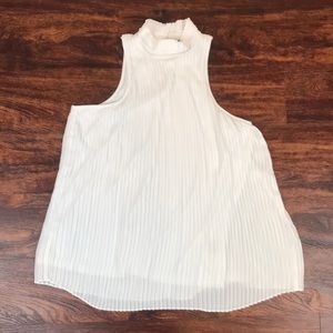 Mock neck pleated tank top